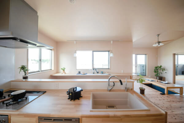 「住まう」を楽しむ、木の温もりあふれるこだわり住宅イメージ