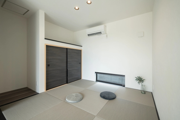 片流れ屋根とスキップフロアが特徴の5LDK平屋住宅イメージ